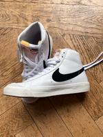 Nike High 40,5 Neuhausen-Nymphenburg - Neuhausen Vorschau