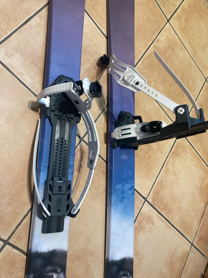 Skinbased Snow Shoes / Backcountry Ski / Touren Ski in Weißenburg in Bayern