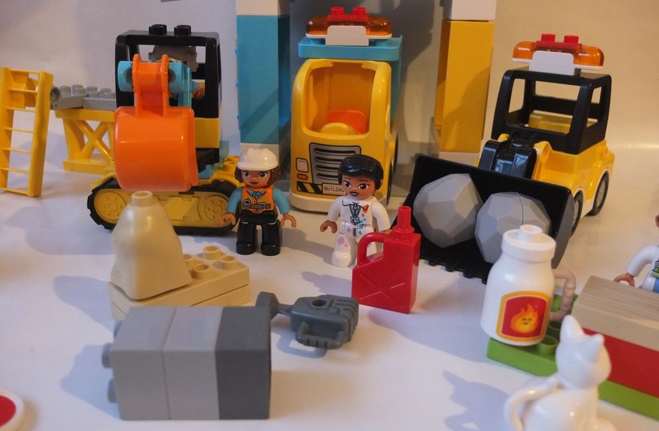 Lego Duplo Grosse Baustelle mit Licht und Ton 10933 in Ottensoos