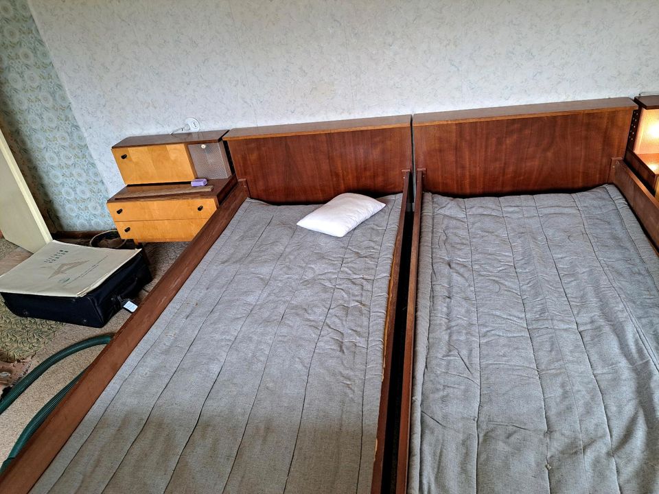 Schlafzimmer Ehebett in Mehltheuer Vogtl