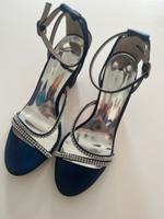 Edle und Elegante blaue Pumps f Hochzeit Größe 37 Niedersachsen - Faßberg Vorschau