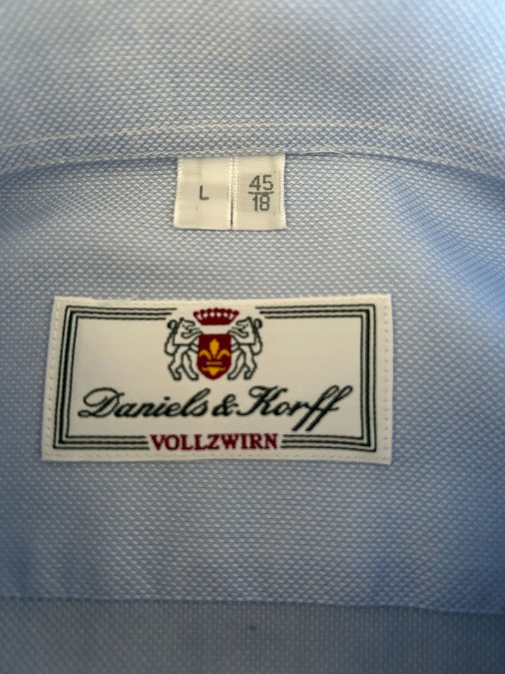 Langarm Hemd von „Daniels & Korff“, Hellblau, Vollzwirn, – Gr. 45 in Aschau im Chiemgau