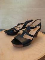 Lloyd High Heels Größe 39 schwarz elegant Köln - Nippes Vorschau