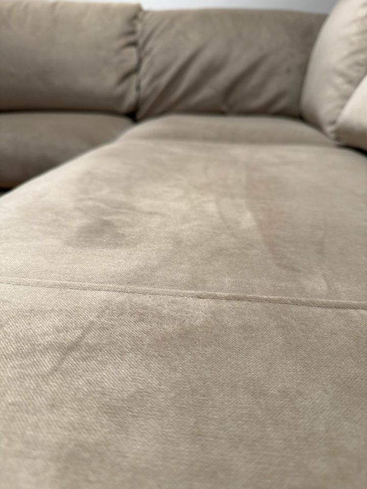 Eck Sofa, Couch Creme wie neu velourstoff in Meerbusch