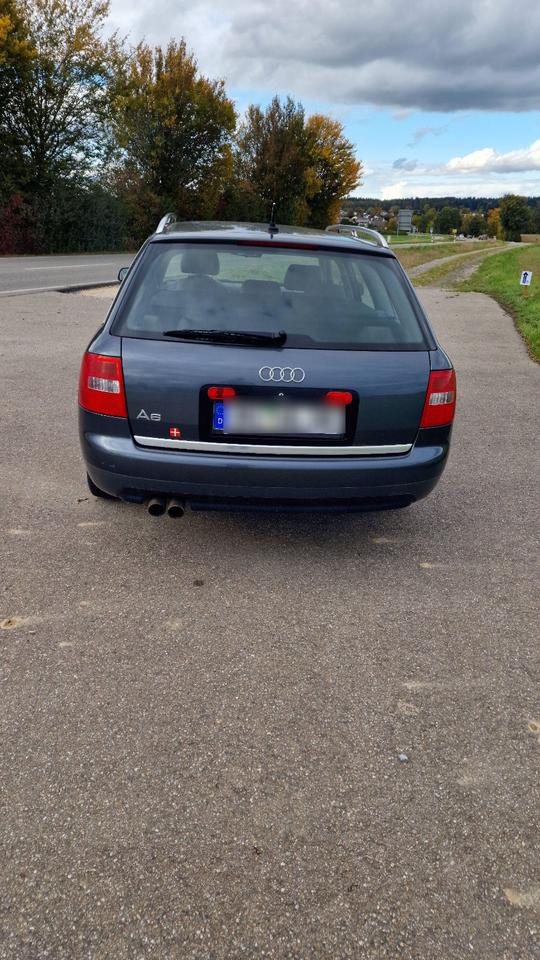 Audi A6 Avant 2.4 V6 (C5), 170 PS, 2002, 133.000 km, Vollleder gr in Biberach an der Riß