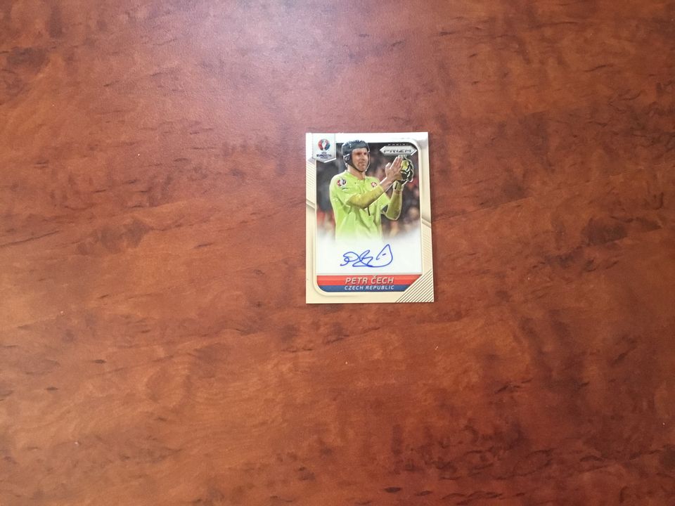 Unterschriftskarte von Petr Cech 2016 UEFA France Panini Prim in Bad Lausick