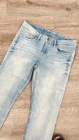 Hellblaue Ausgewaschene Jeans, W26/L32, Gr. 34 Düsseldorf - Lichtenbroich Vorschau