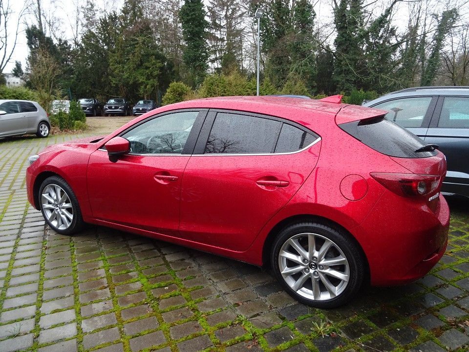 Mazda 3 SKYACTIV-G 120 SPORTSLINE NAVI 1.HAND in Berlin