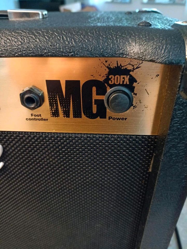 Marshall MG 30FX Gitarrenverstärker in Hanau