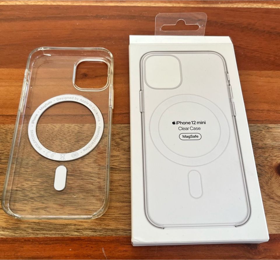Original Apple iPhone 12 Mini clear case in Lochhausen