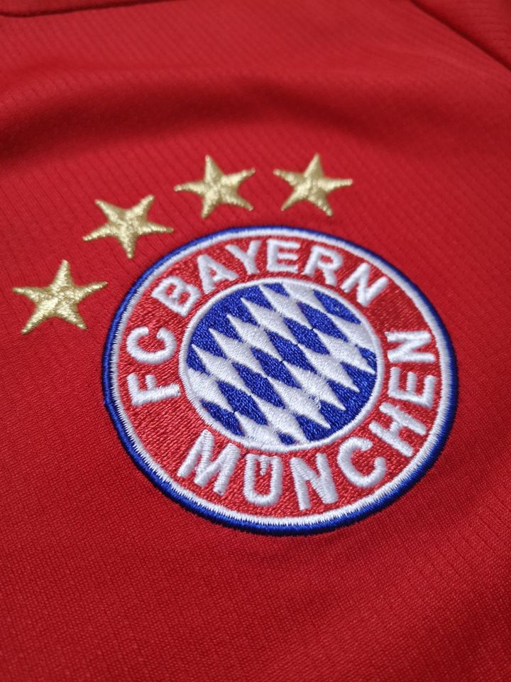 FC Bayern München Trikot / Robert Lewandowski / Saison 2015-2016 in Bremen