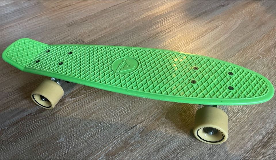 Skateboard, Vintage Mini Cruiser, Komplettboard in Leipzig