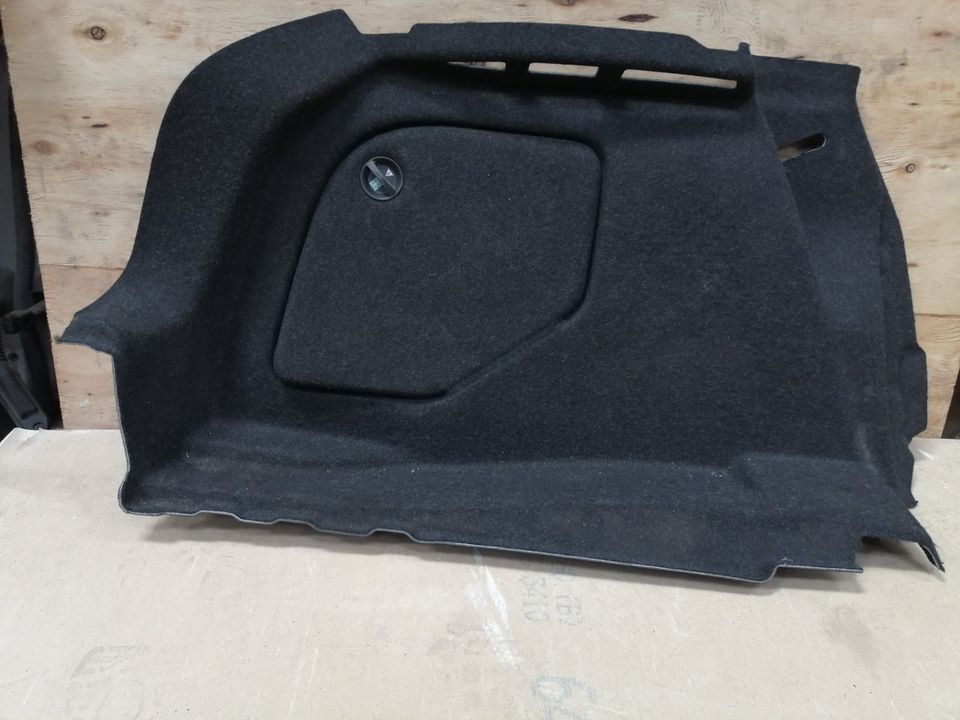 BMW 1ER F20 F21 Verkleidung Kofferraum hinten Links 7238843 in Hilden