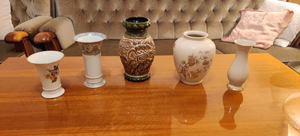 Große Porzellansammlung Vasen und Mehr. 40 Stück in Essen