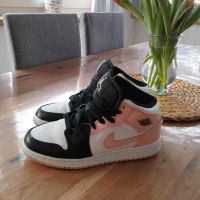 Nike Air Jordan Gr. 38 pastellrosa/schwarz/weiß Nordrhein-Westfalen - Nettersheim Vorschau