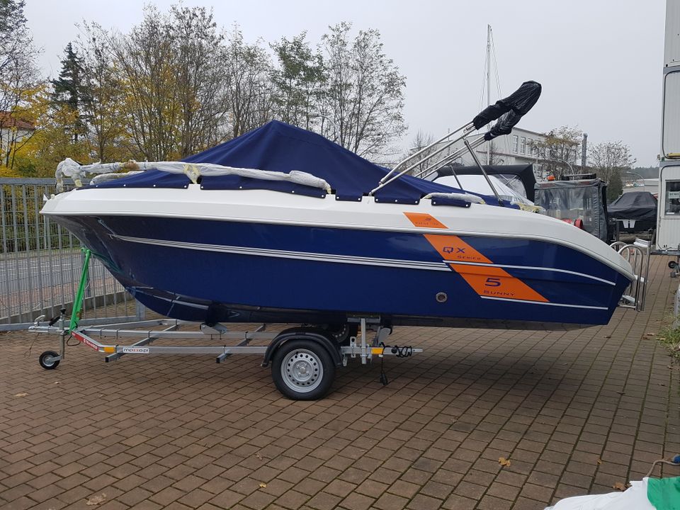 Kajütboot 563 Neuboot Preis mit Extras Sundeckboot versch. Farben in Hohen Neuendorf