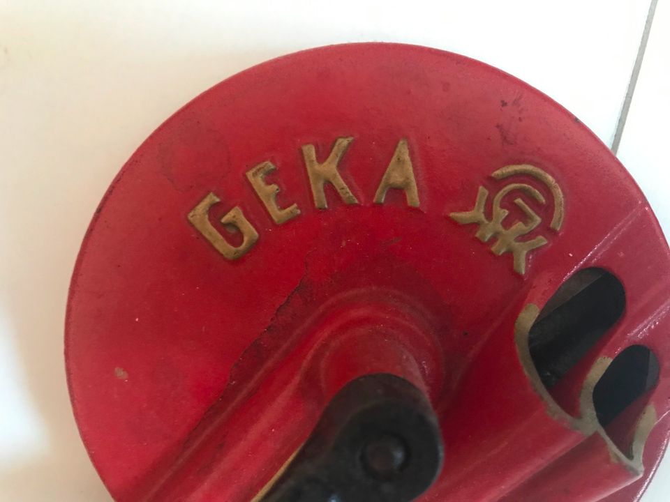 Geka Bohnenschneider rot Gusseisen 50er 60er Vintage Retro Deko in Hildesheim