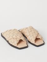 H&M  Sandalen Schlappen geflochten Gr. 39 Bottega veneta Style Hessen - Darmstadt Vorschau