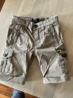 BOSS Kinder Short beige 104 / 4 Jahre München - Pasing-Obermenzing Vorschau