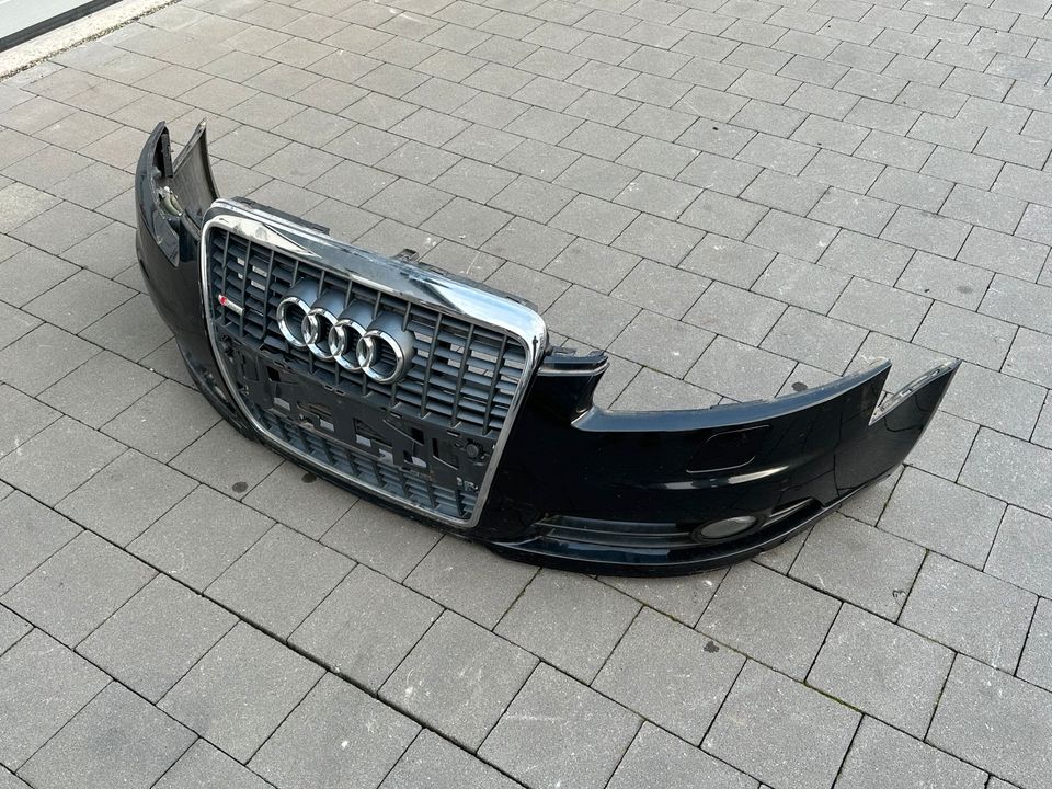 Stoßstange Stoßfänger Audi A6 4F S Line schwarz LY9Z in Auggen