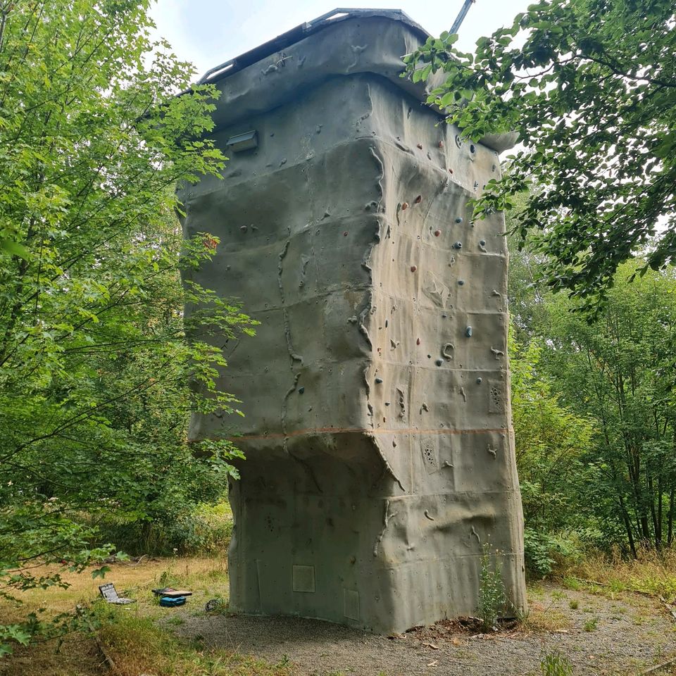 Schrottabholung Abrissarbeiten Rasenmähen Demontage  Gärtenarbeit in Einbeck