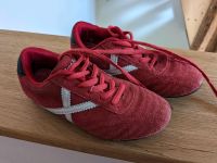 Bärenschuhe rot Sneaker Sportschuhe Fußballschuhe Gr 30 Hessen - Fernwald Vorschau