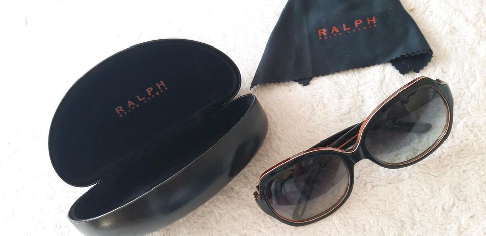Ralph Lauren: Audrey Hepburn Sonnenbrille schwarz und Verlauf in Düsseldorf