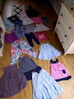 Günstig! 20 Tlg 92 98 104 Mädchen Bekleidungspaket Kleid Shirt Niedersachsen - Leer (Ostfriesland) Vorschau