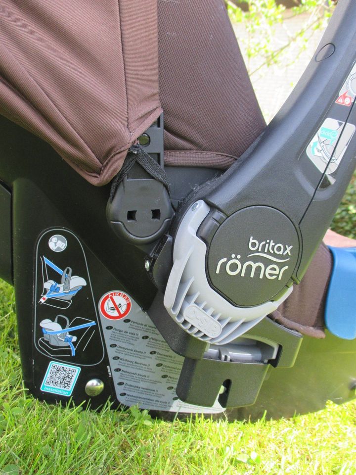 Britax Römer – Baby Safe Plus II– Erstbesitz , sehr gepflegt in Berlin