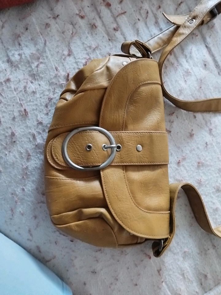 Handtasche in Gemünden a. Main