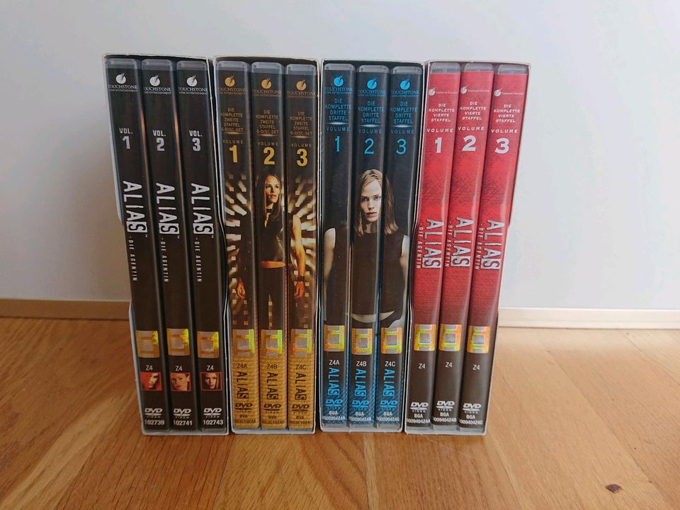 ALIAS Staffel 1-4 DVD in Leipzig
