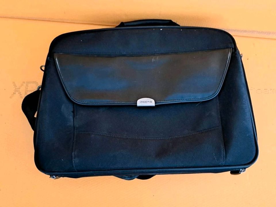 Notebook Tasche in Großbottwar