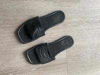 Zara Slipper aus Leder in schwarz Altona - Hamburg Bahrenfeld Vorschau