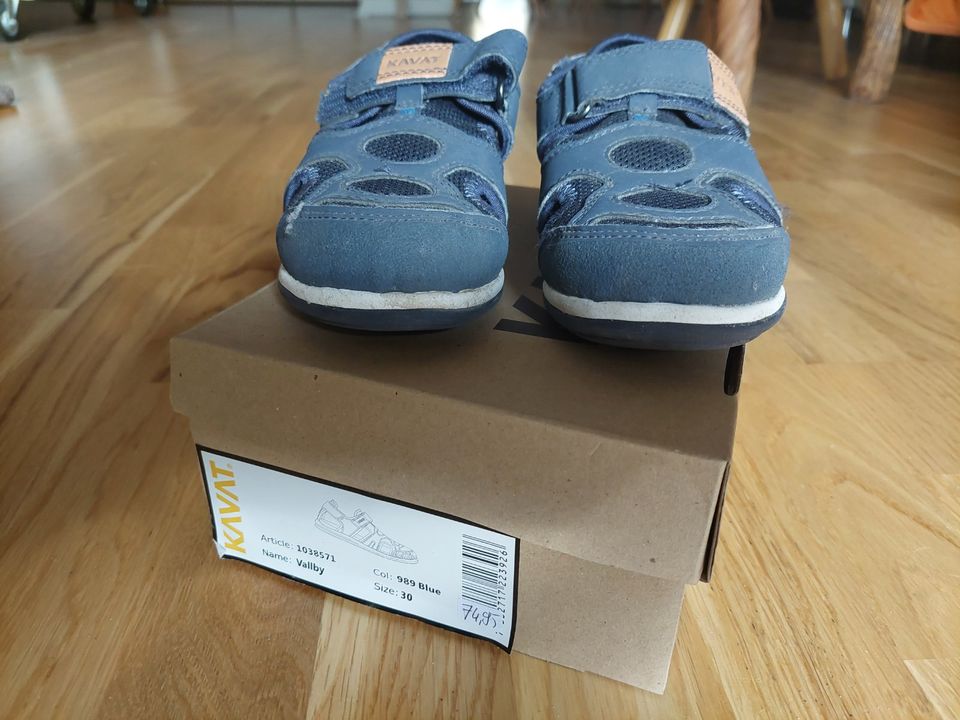 Kavat Sandalen (Modell: Vallby, Farbe: Blau, Größe: 30) in Frankfurt am  Main - Bornheim | Gebrauchte Kinderschuhe Größe 30 kaufen | eBay  Kleinanzeigen ist jetzt Kleinanzeigen