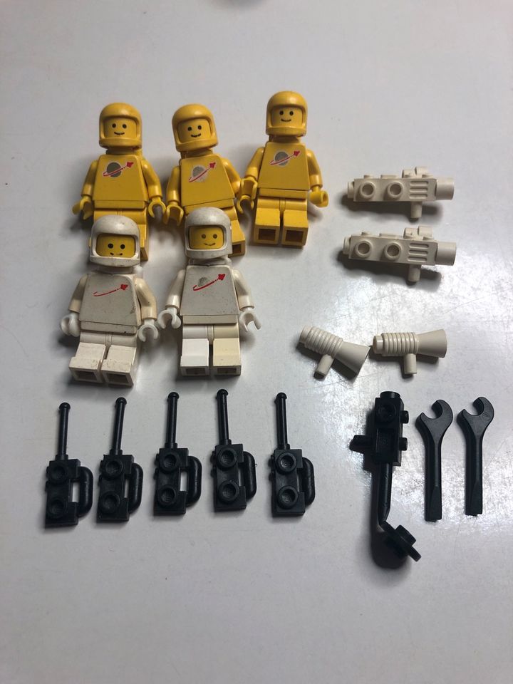 Lego Minifiguren Space Classic Astronaut in Oberhausen