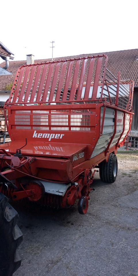 Ladewagen kemper rol 720 in Murnau am Staffelsee