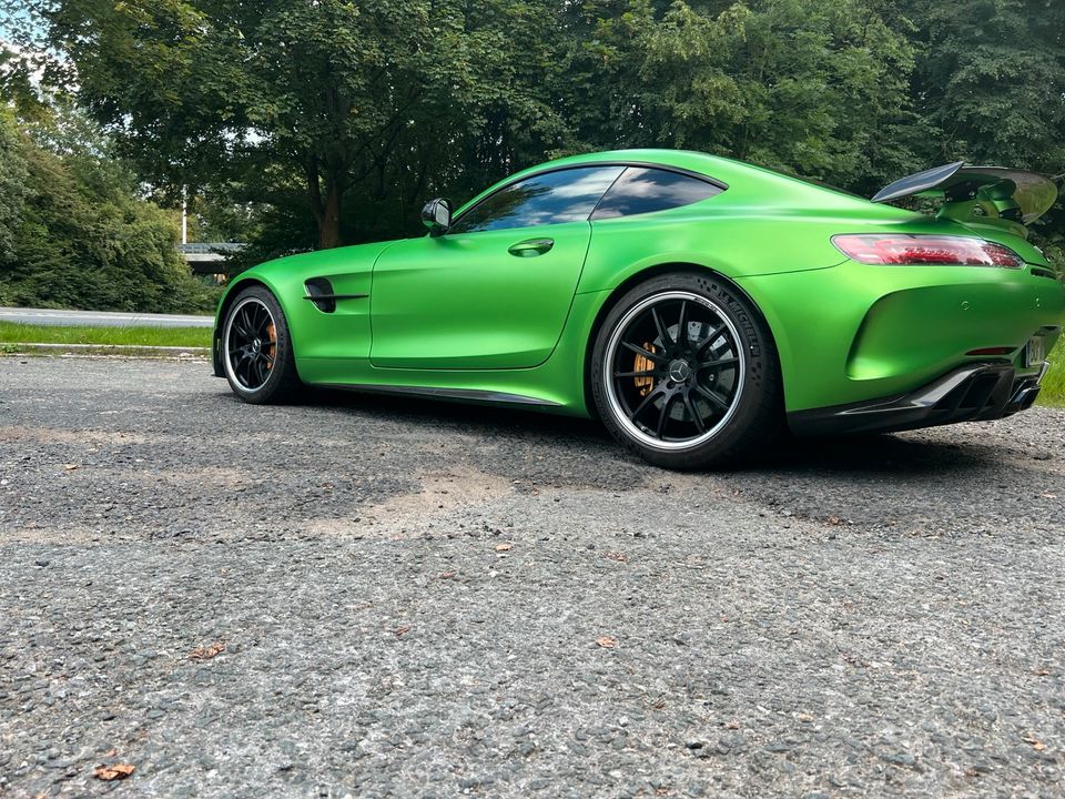 Mercedes AMG GTR Green hell magno in Herne