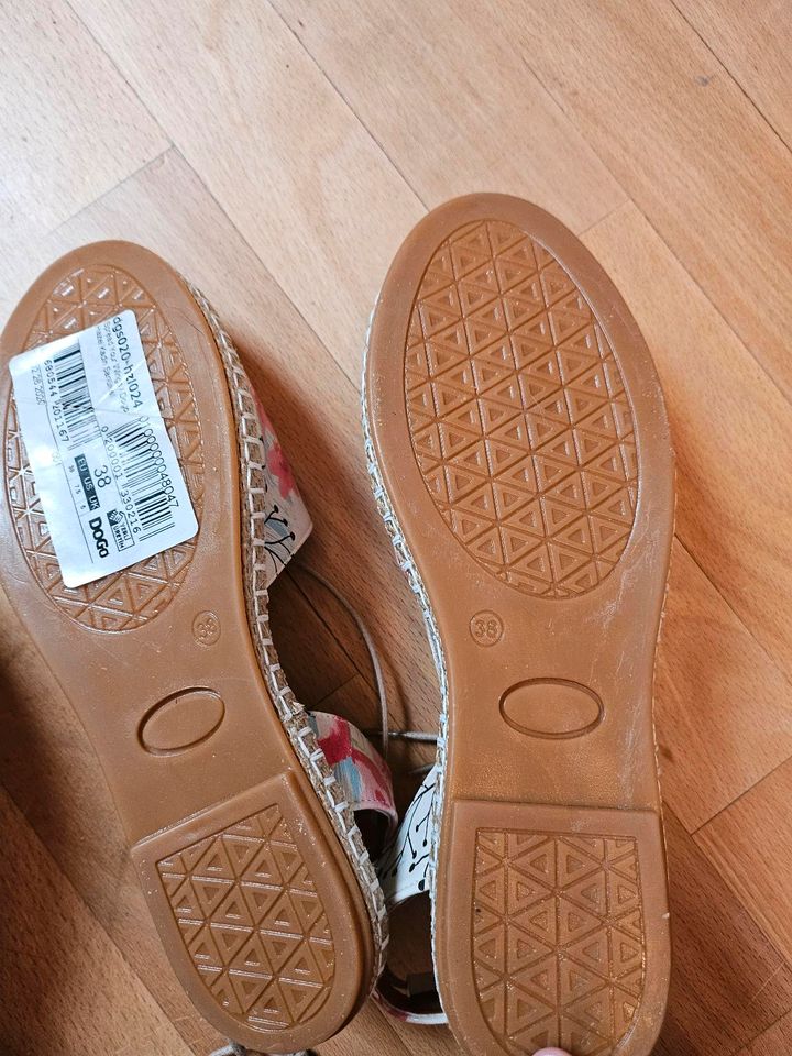 Dogo Sandalen vegane Schuhe in Messel
