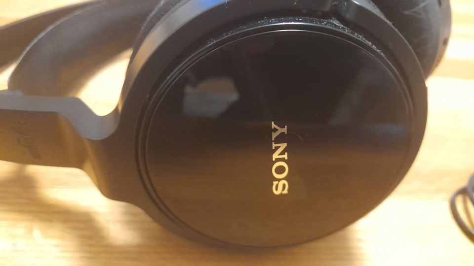 SONY MDR RF 811 Ear Kopfhörer Wireless in Solingen