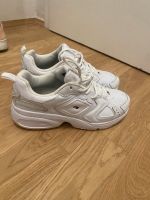 Tommy Hilfiger sneakers gr38 München - Sendling Vorschau