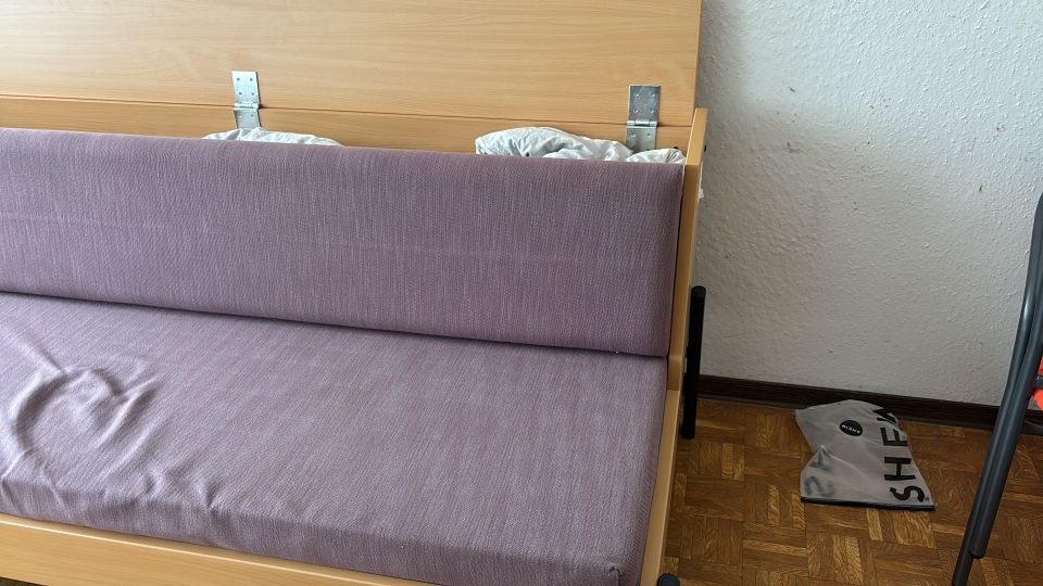 Schlafcouch/Wohnraumliege mit kl.Bettkasten ideal f. Camperausbau in Weißenfels