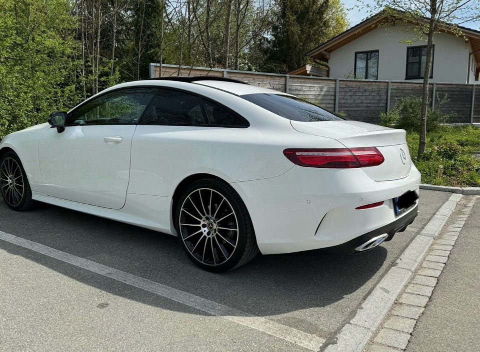 Mercedes Benz E220 Coupé in Bruckmühl