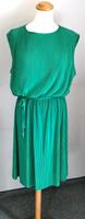 M/L Schönes elastisches ITALY Plissee Kleid Sommerkleid Bayern - Erding Vorschau