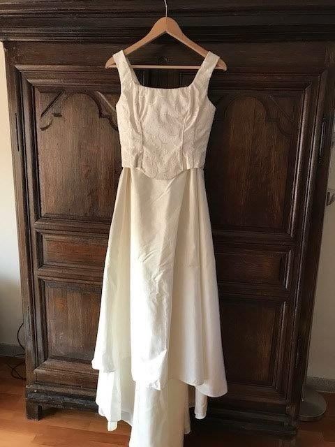 Brautkleid/Hochzeitskleid aus Seide, Schleier, Handschuhe, 36 in Köln