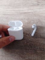 Apple air pods 2.Gen nur rechter Kopfhörer AirPod und case München - Laim Vorschau