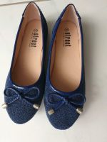 Ballerinas Schuhe blaue Perlen, schimmerndes Lila gr 38 Nordrhein-Westfalen - Ennepetal Vorschau