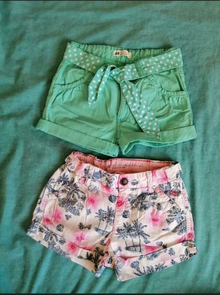 Shorts gr. 116 H&M C&A türkis gelb weiß rosa in Belm