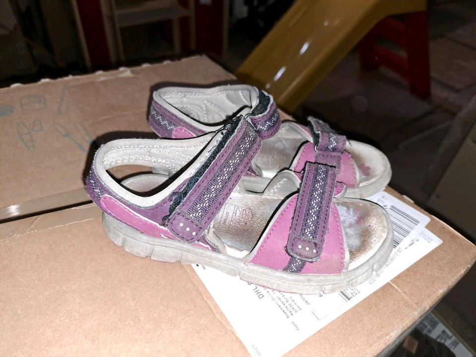 ❤️ Diverse Mädchen Schuhe in Gr. 29 30 31 crocs sandalen elsa in Schelklingen