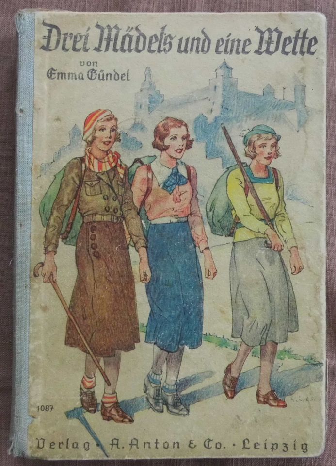 Altes Kinderbuch „Drei Mädels und eine Wette“ (1937) in Woldegk