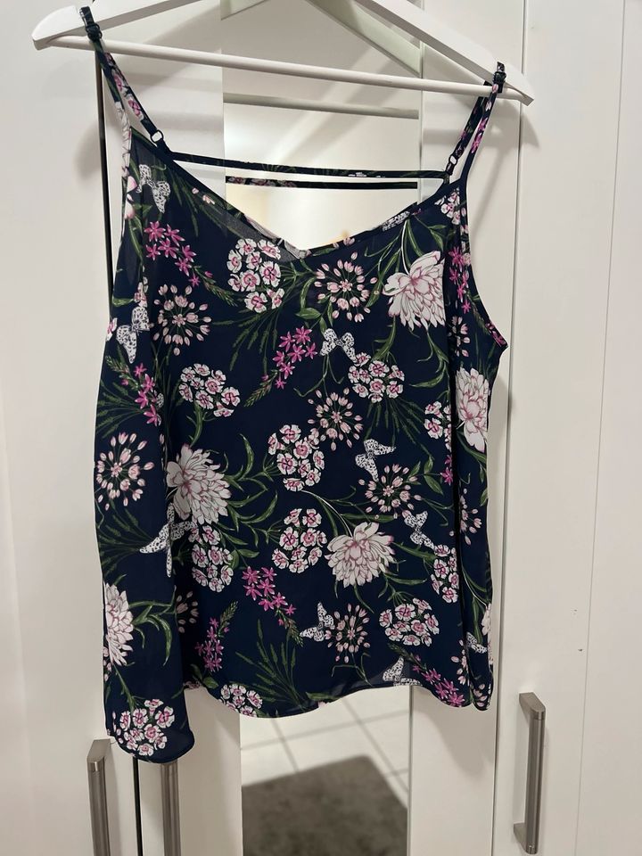 Primark Top Blumenmuster Gr. 42 in Trier